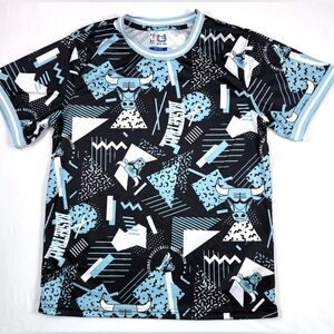 NBA YOUTH Chicago Bulls Allover Graphic Short Sleeve Shirt L Retro‎ Basketball